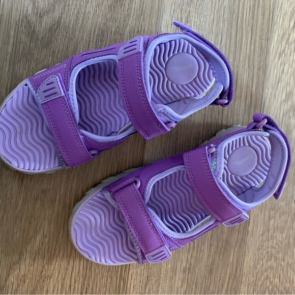 Sandals - Picture 3 of 4